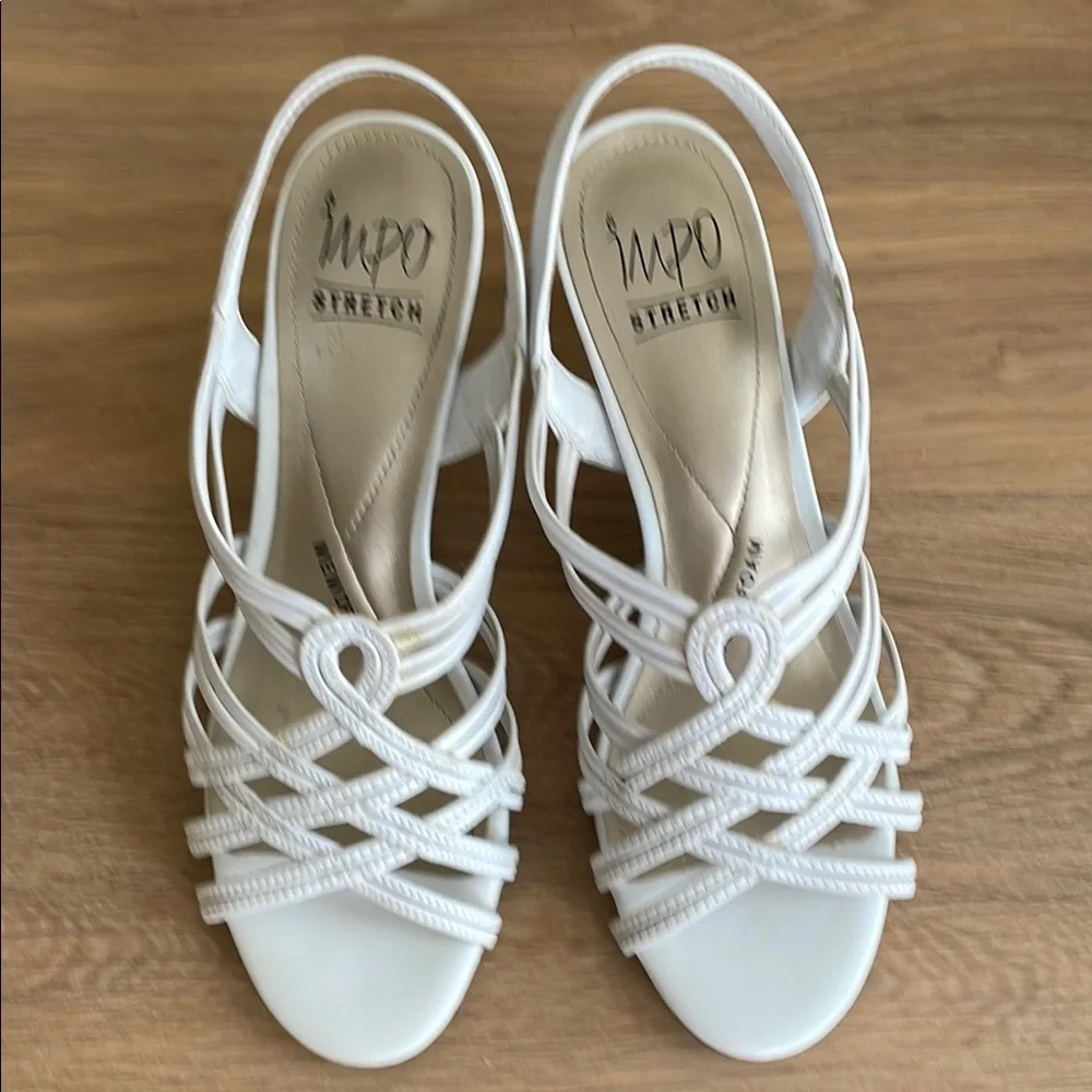 IMPO “ERIN” STRETCH MEMORY FOAM STRAPPY HEELS Size 9 White